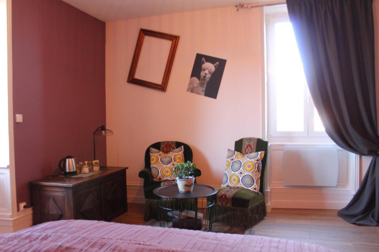 Le Manoir De Cocelle Bed & Breakfast Paris-l'Hopital ภายนอก รูปภาพ