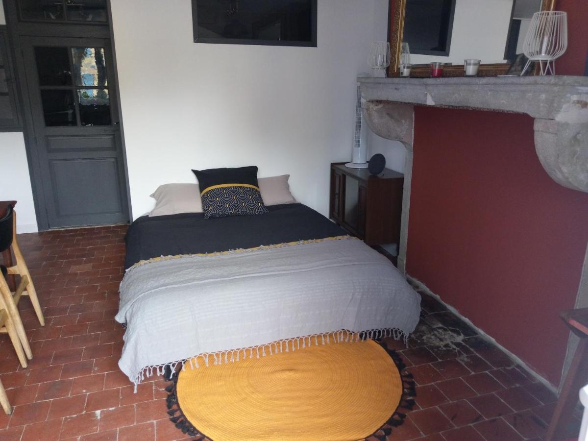 Le Manoir De Cocelle Bed & Breakfast Paris-l'Hopital ภายนอก รูปภาพ